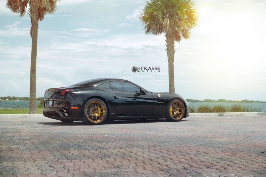  Ferrari California by Strasse Wheels 2015 года  (фото 4 из 10)